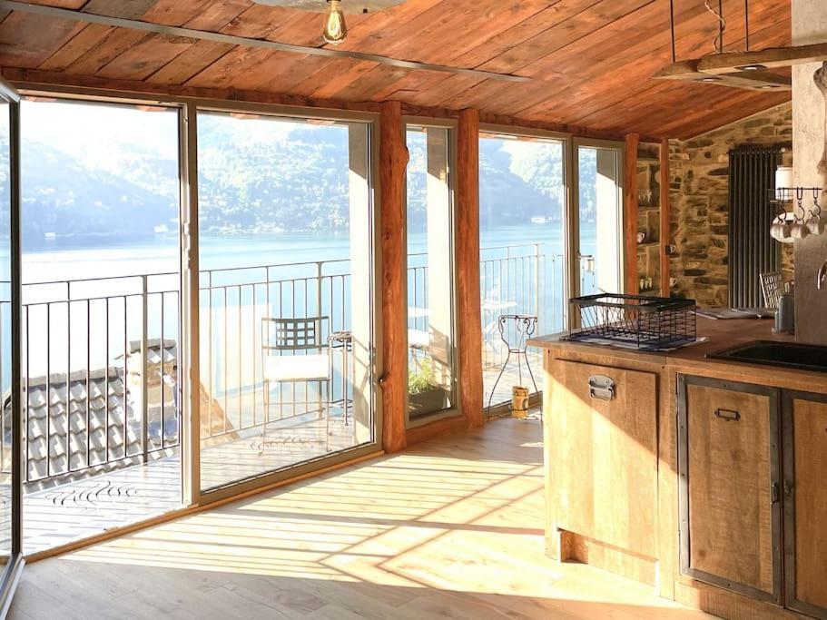 Romantic Home Stone With Amazing View Lake Of Como And Oleandra 라글리오 외부 사진