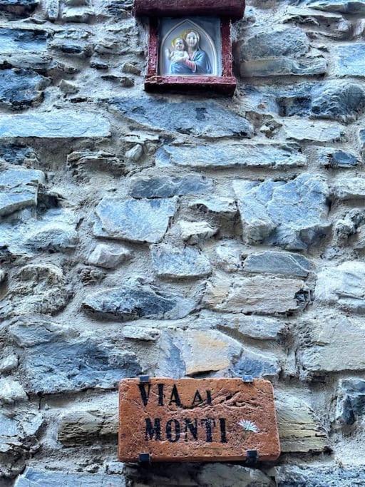 Romantic Home Stone With Amazing View Lake Of Como And Oleandra 라글리오 외부 사진